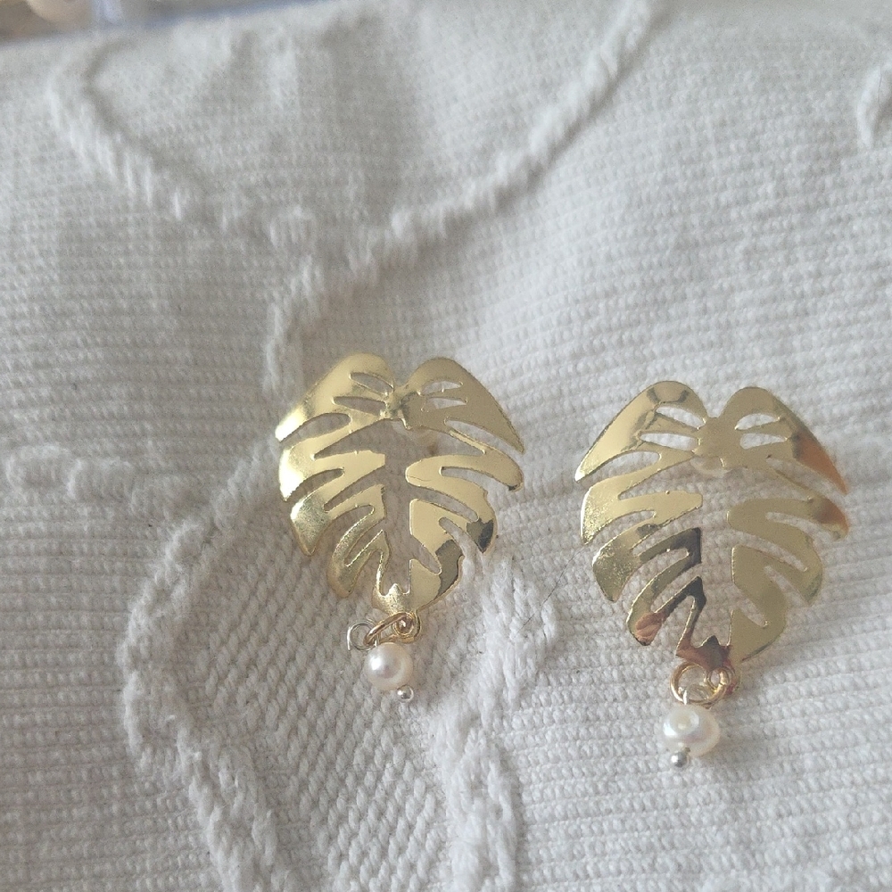 Gold Leaf Earrings with Pearl Accent
